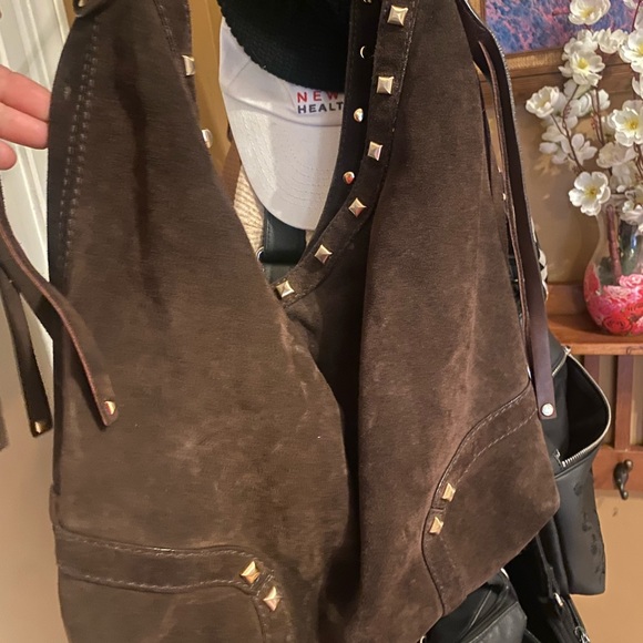 Brown suede hobo bag with tassels - Picture 1 of 14